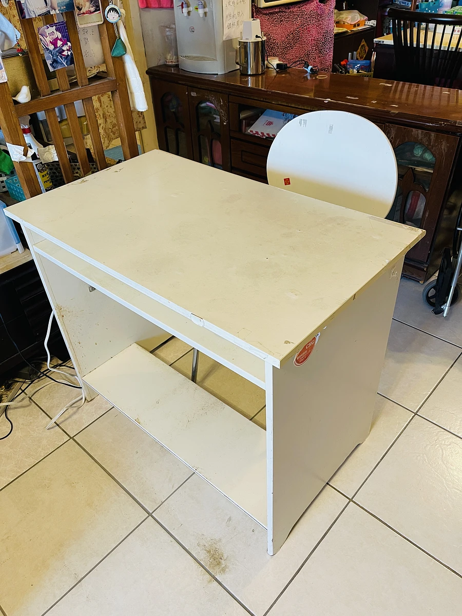 中古書桌椅和小茶几免費贈送 商品圖片