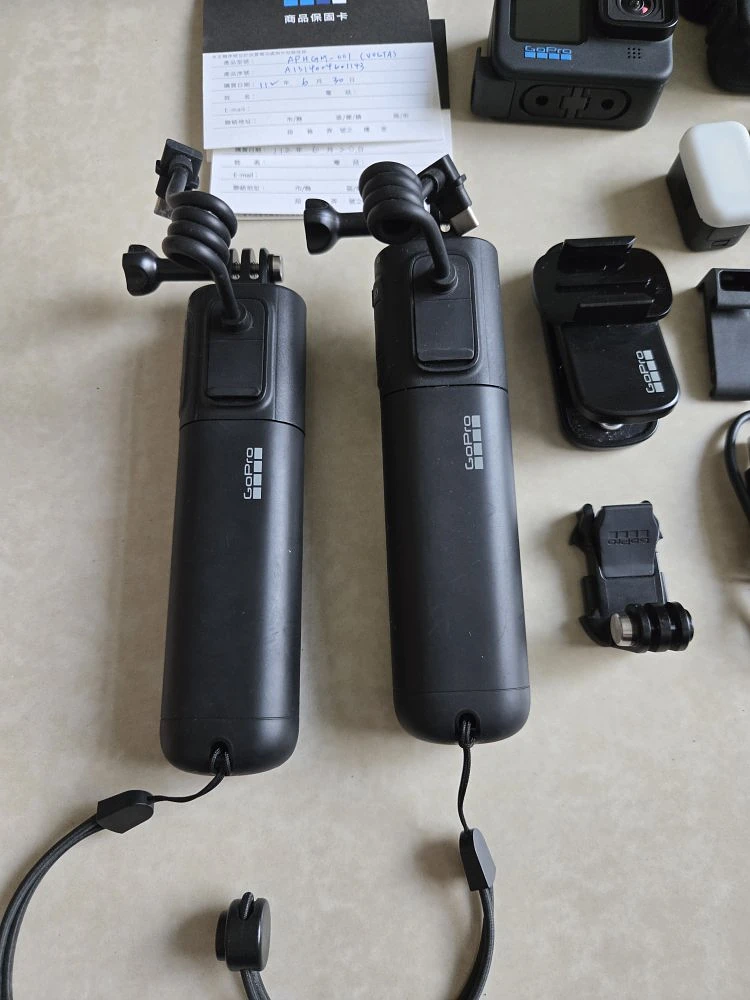 GoPro 11 旅遊拍攝 有麥克風 Volta 2支 整組含收納箱 圖片 5