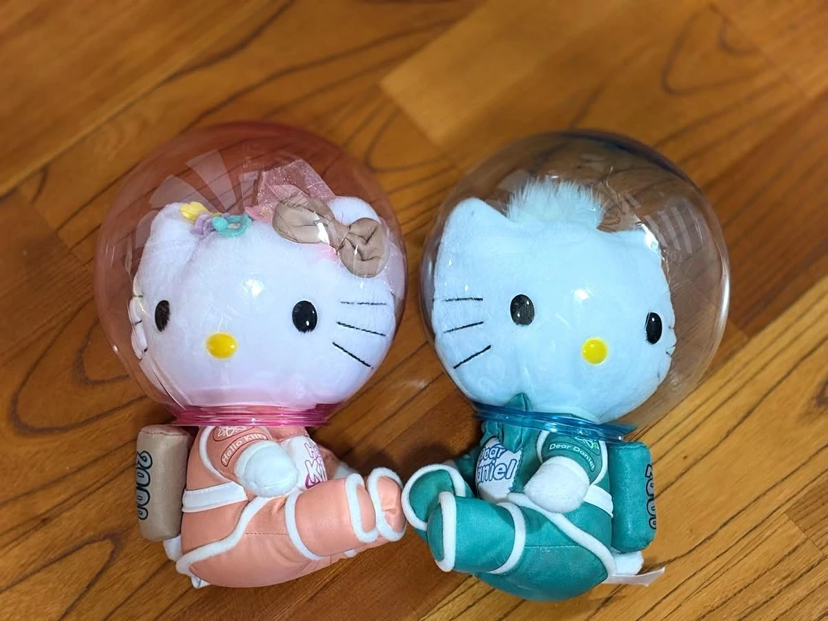HelloKitty 登機箱毯子&2000年經典Kitty&海綿寶寶 圖片 2