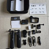 GoPro 11 旅遊拍攝 有麥克風 Volta 2支 整組含收納箱