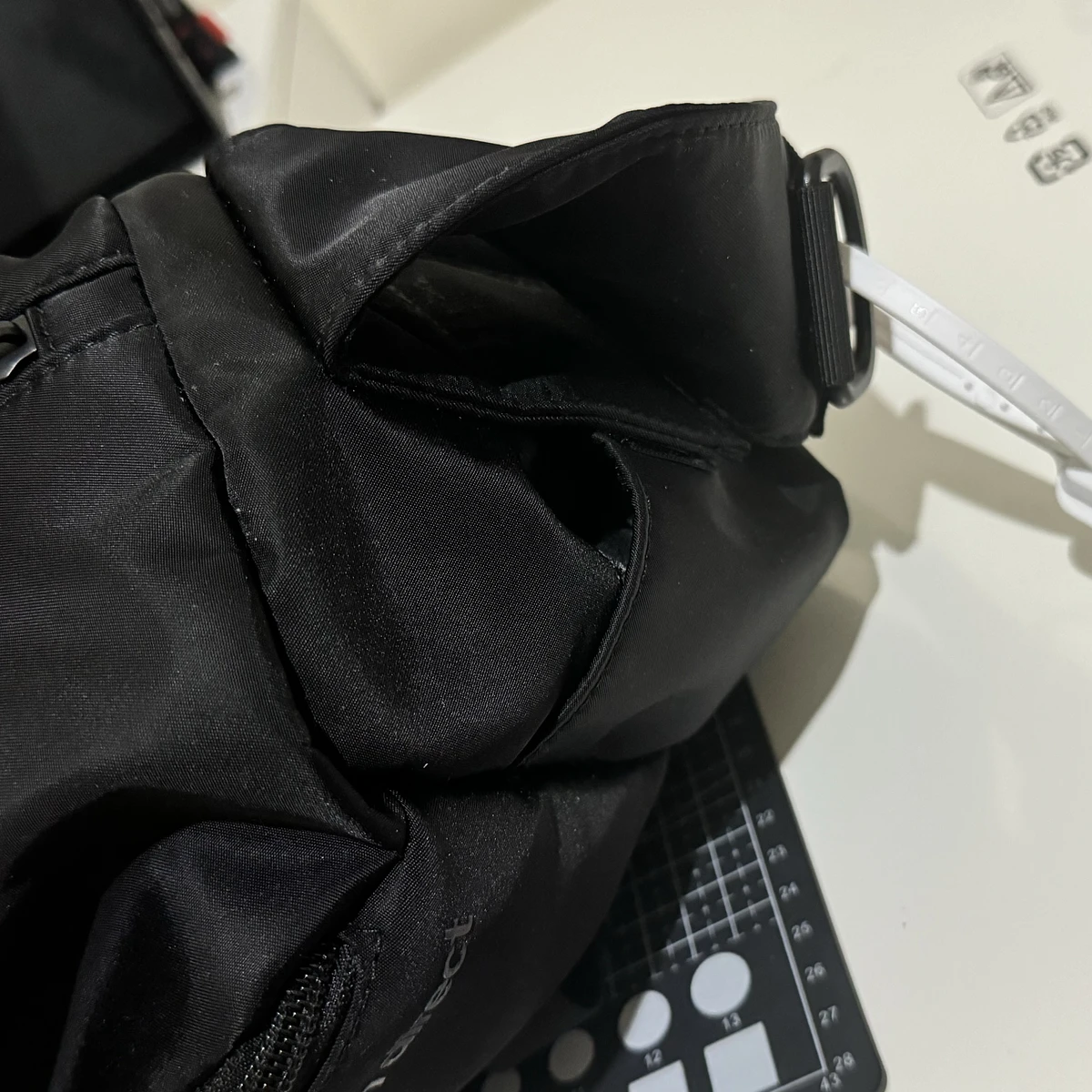 LIVEBOX旅行大容量斜挎包男生運動健身包 圖片 4