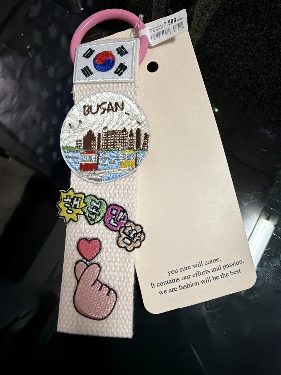 韓國🇰🇷釜山BUSAN 燙布貼、粉色鑰匙圈 商品圖片
