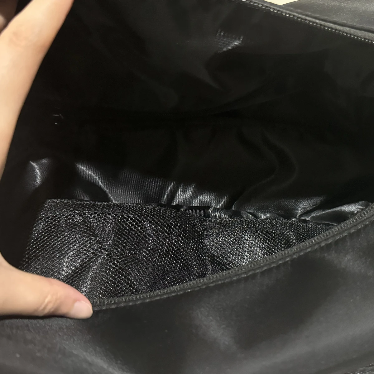 LIVEBOX旅行大容量斜挎包男生運動健身包 圖片 3